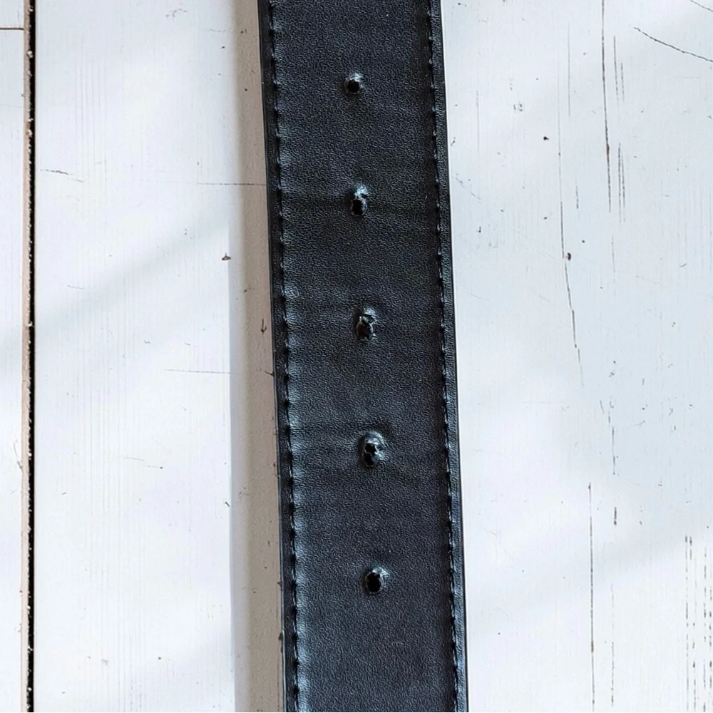 Vintage Gucci GG Logo Belt Black Leather Gold Buckle Size 95/38 Italy - Picture 7 of 15